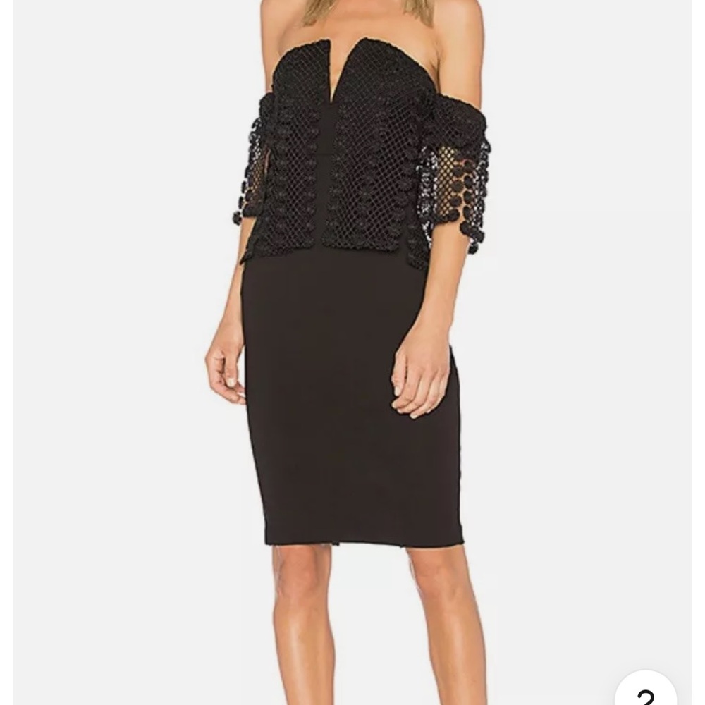 Elliatt Black off shoulder midi dress